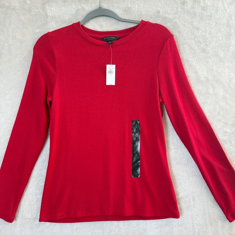 Banana Republic Soft Luxe Long Sleeve Crew Neck Top Red Small Holidays Chic - Picture 1 of 7